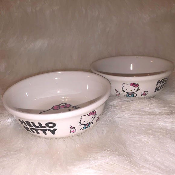 NEW!!! SET OF 2 HELLO KITTY PET BOWLS - Picture 6 of 6